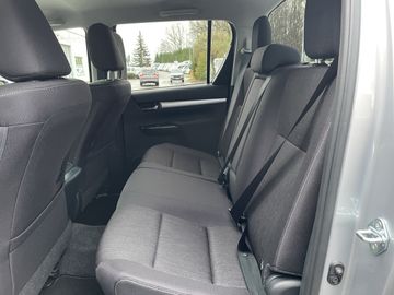 Toyota Hilux 2.4D 4x4 Double Cab Comfort *2xPDC*CAM*SHZ