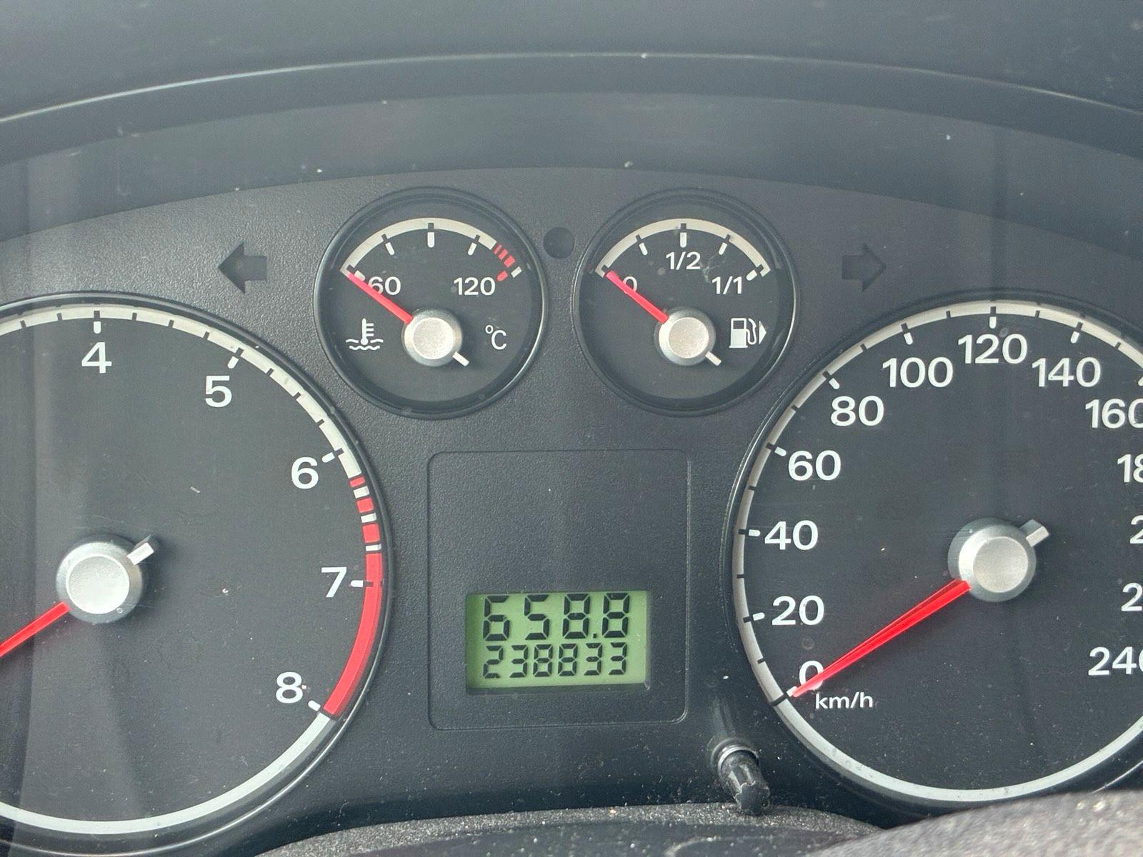 Ford Focus 2006 — photo 7