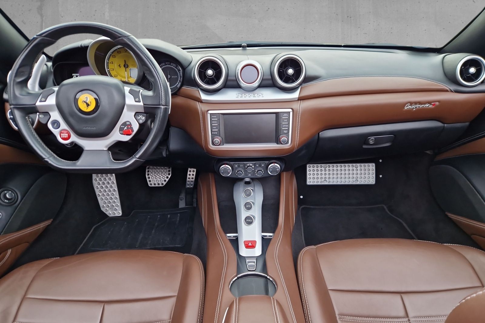 Fahrzeugabbildung Ferrari California T*CarPlay*JBL*Approved