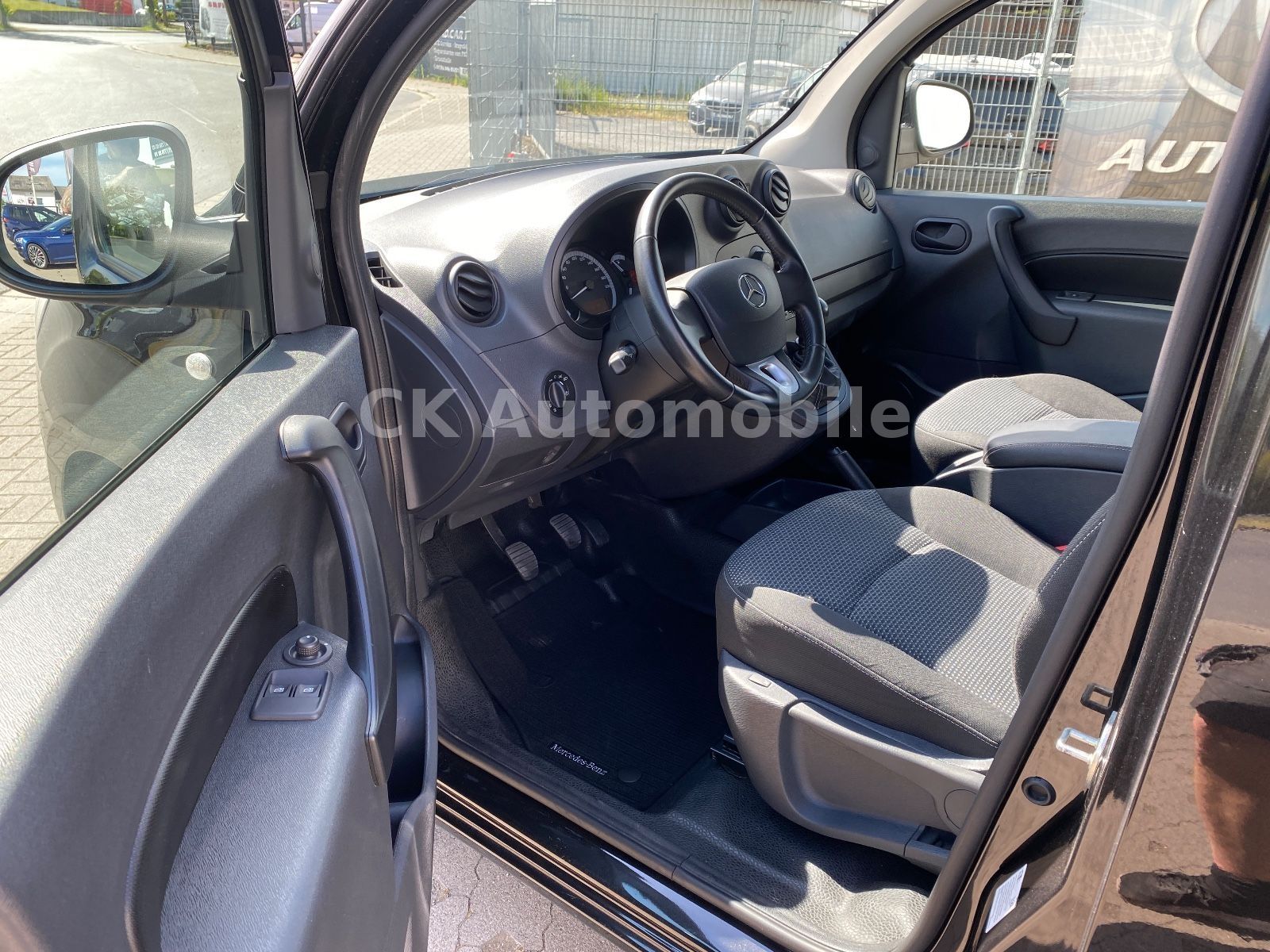 Fahrzeugabbildung Mercedes-Benz Citan 111 CDI Kasten Lang/Klima/Navi/Kamera/AHK