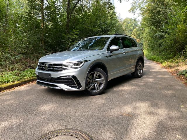 Volkswagen Tiguan R-Line eHybrid, 1.HAND,AUTOMATIK, NAVI,