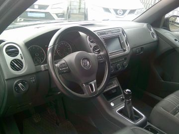 Volkswagen Tiguan - 9