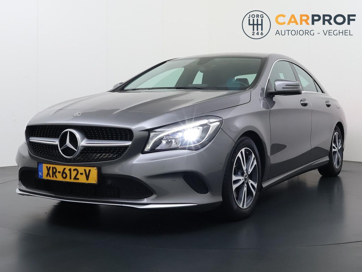 MERCEDES-BENZ CLA 180 Ambition AHK | automatik | navi |