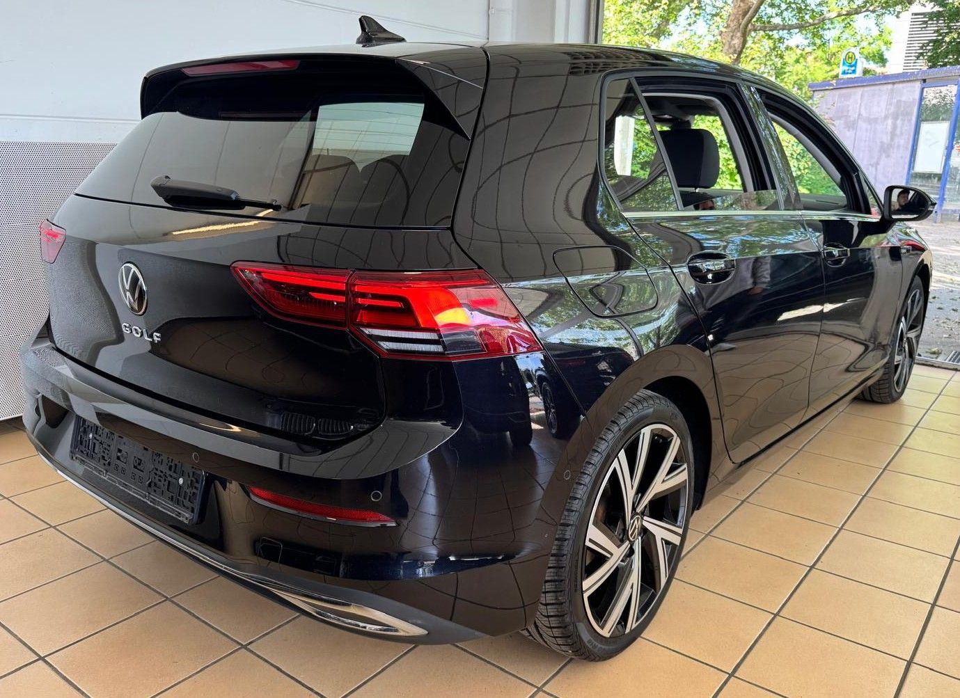 Volkswagen Golf Highline Style 2,0 LED ACC Digital Kamera M