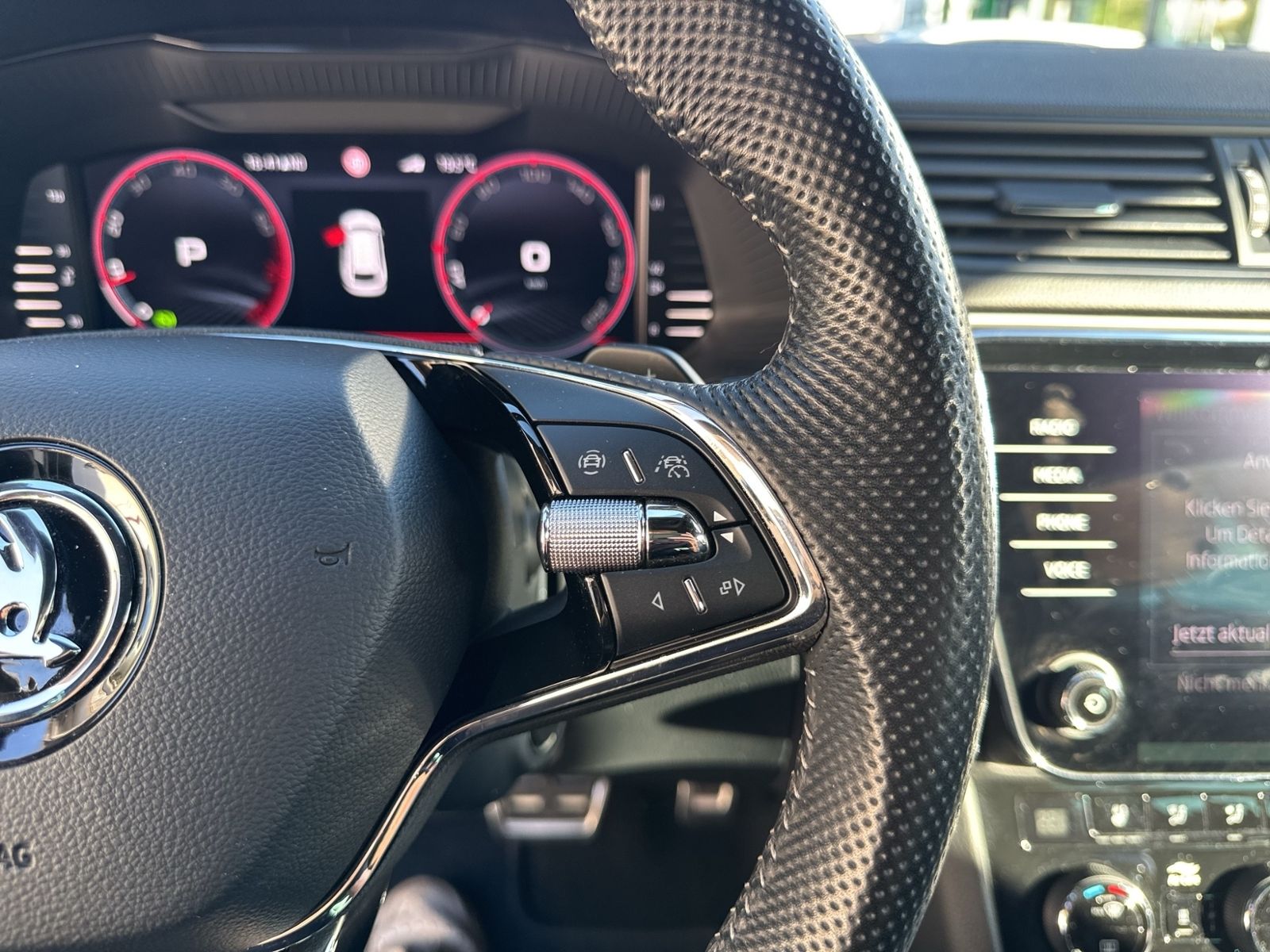 Superb CombiI 2,0 TSI Sportline 4x4, Standheizun