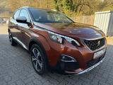 Peugeot 3008 Crossway - Peugeot 3008 Crossway mit Diesel-Antrieb