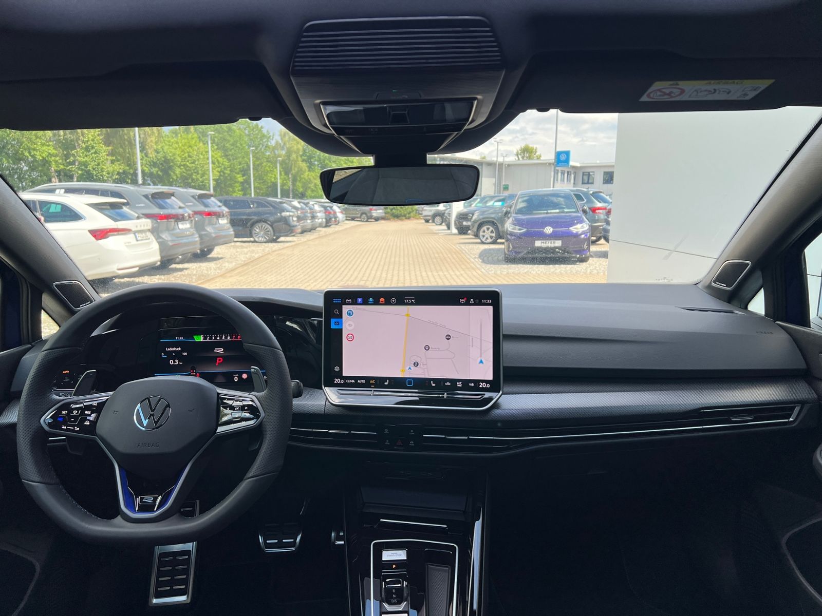 Fahrzeugabbildung Volkswagen Golf R 2.0 TSI DSG 4MOTION *R-Performance,Pano,H