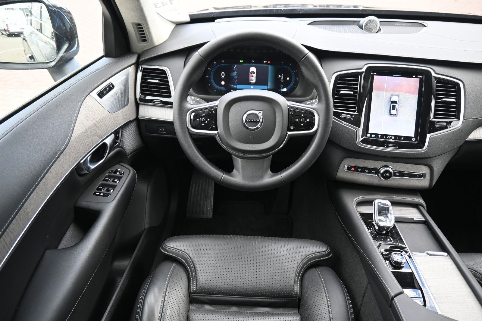 Fahrzeugabbildung Volvo XC90 B5 Ultimate Bright AWD MASS*LUFT*BW*HUD*AHK