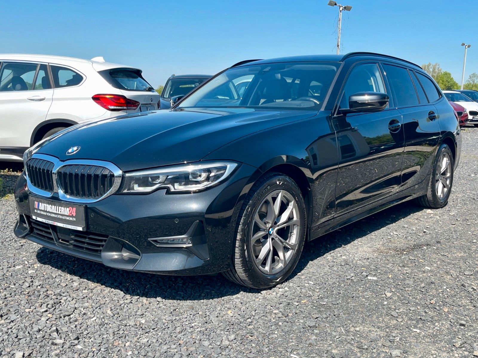 Fahrzeugabbildung BMW 320d xDrive Aut. SPORT LINE Navi LED AHK M Lenkr