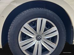VW Touran 2.0 TDI Trendline Taxi DSG Navi Leder Shz VW Touran 2.0 TDI Trendline Taxi DSG Navi Leder Shz