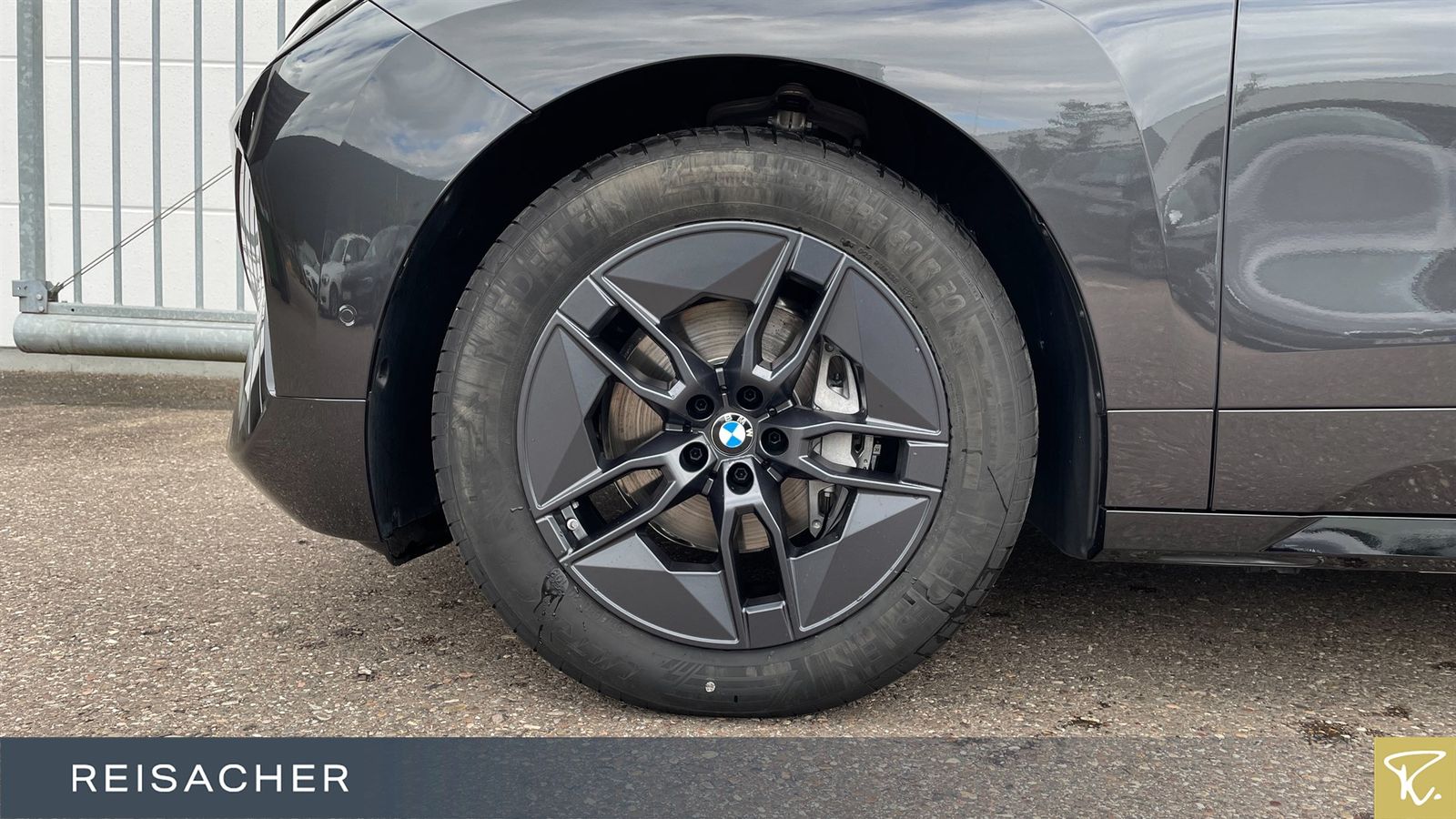 BMW iX xDrive45 AHK DrAsProf ParkProf H K 20 LM foto 3