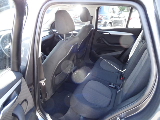 Fahrzeugabbildung BMW X1 sDrive 18 i Advantage/1.Hd/Pano/AHK/Kam/Navi/