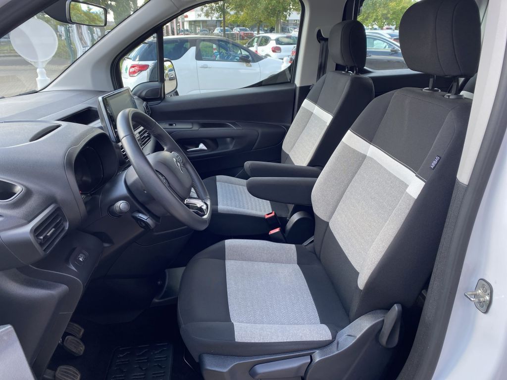Fahrzeugabbildung Citroën Berlingo MPV M PureTech 110 FEEL *Keyless*Klimaa