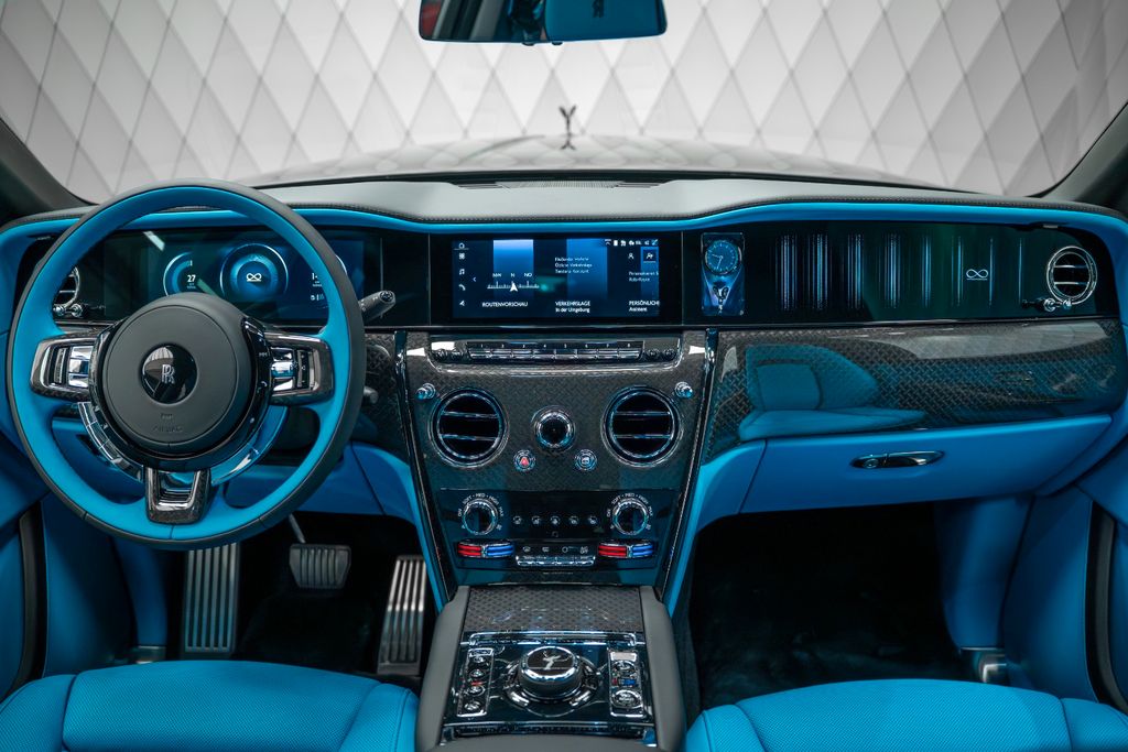 Cullinan BLACK BADGE 2027 BLACK/ TIFFANY 4 SEATS - Bild 19