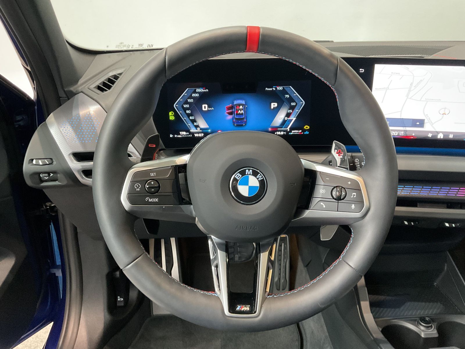 Fahrzeugabbildung BMW M135 xDrive Hatch Head-Up HK HiFi DAB LED Shz