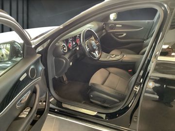 Mercedes E 220 - 7