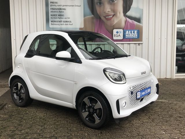 Smart ForTwo EQ EXCLUSIVE*JBL*PANORAMA*22kW*SHZ*PDC*CA