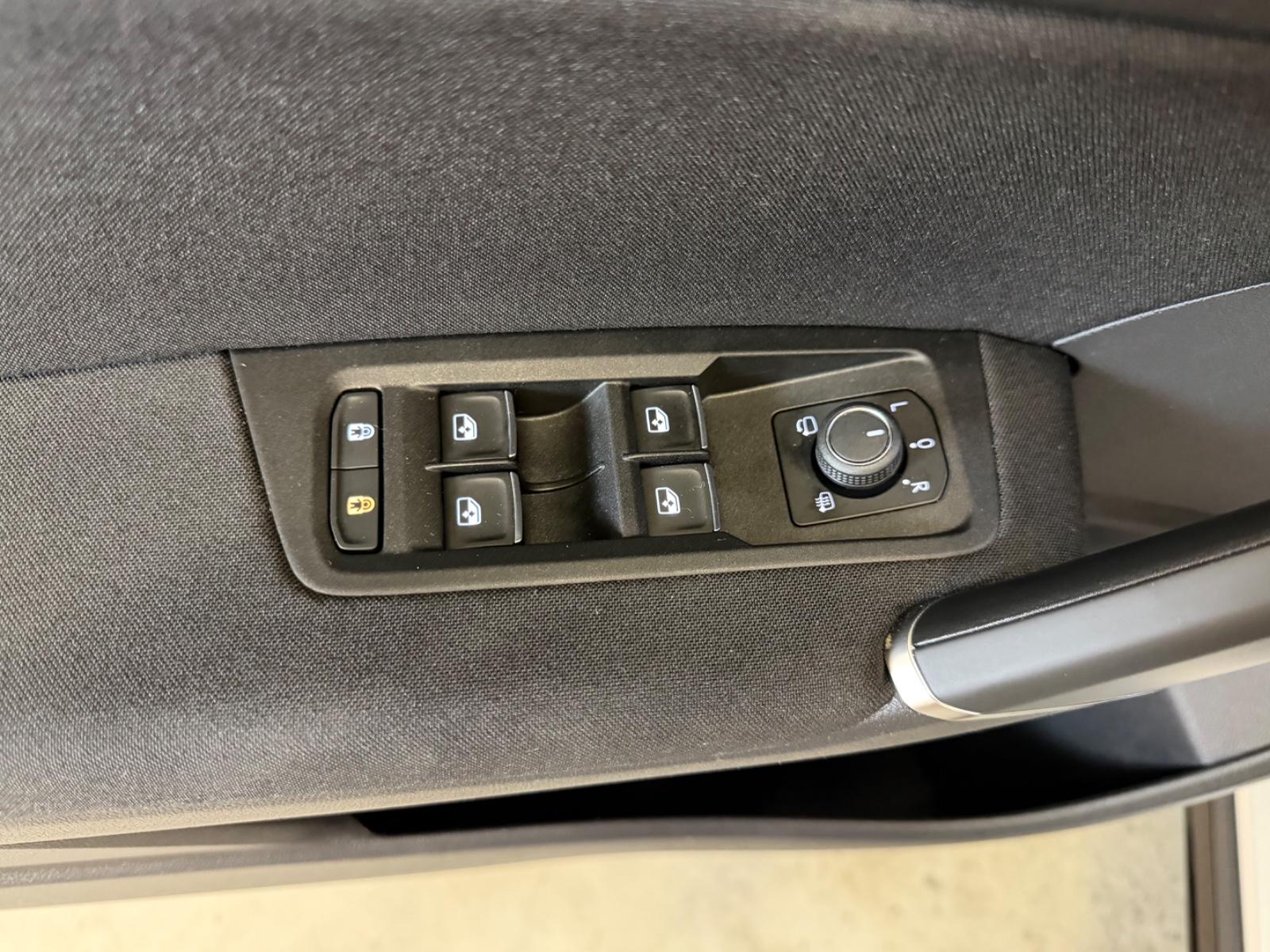 Volkswagen Touran 1.5TSI R-Line/LED/PANO/DYNAUDIO/R-KAM/SHZ, миниатюра 16