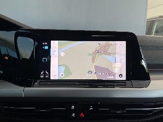 Fahrzeugabbildung Volkswagen Golf VIII Life eTSI DSG Navi LED