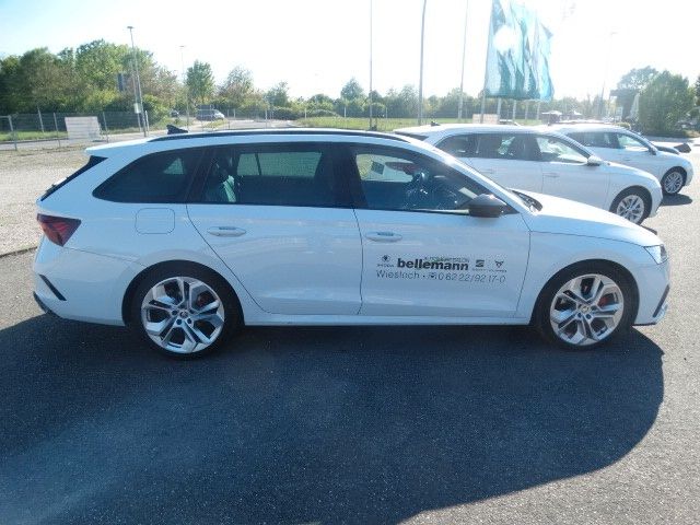 ŠKODA Octavia Octavia Combi RS 2.0 TDI DSG 4x4 – Bild 4 von 20