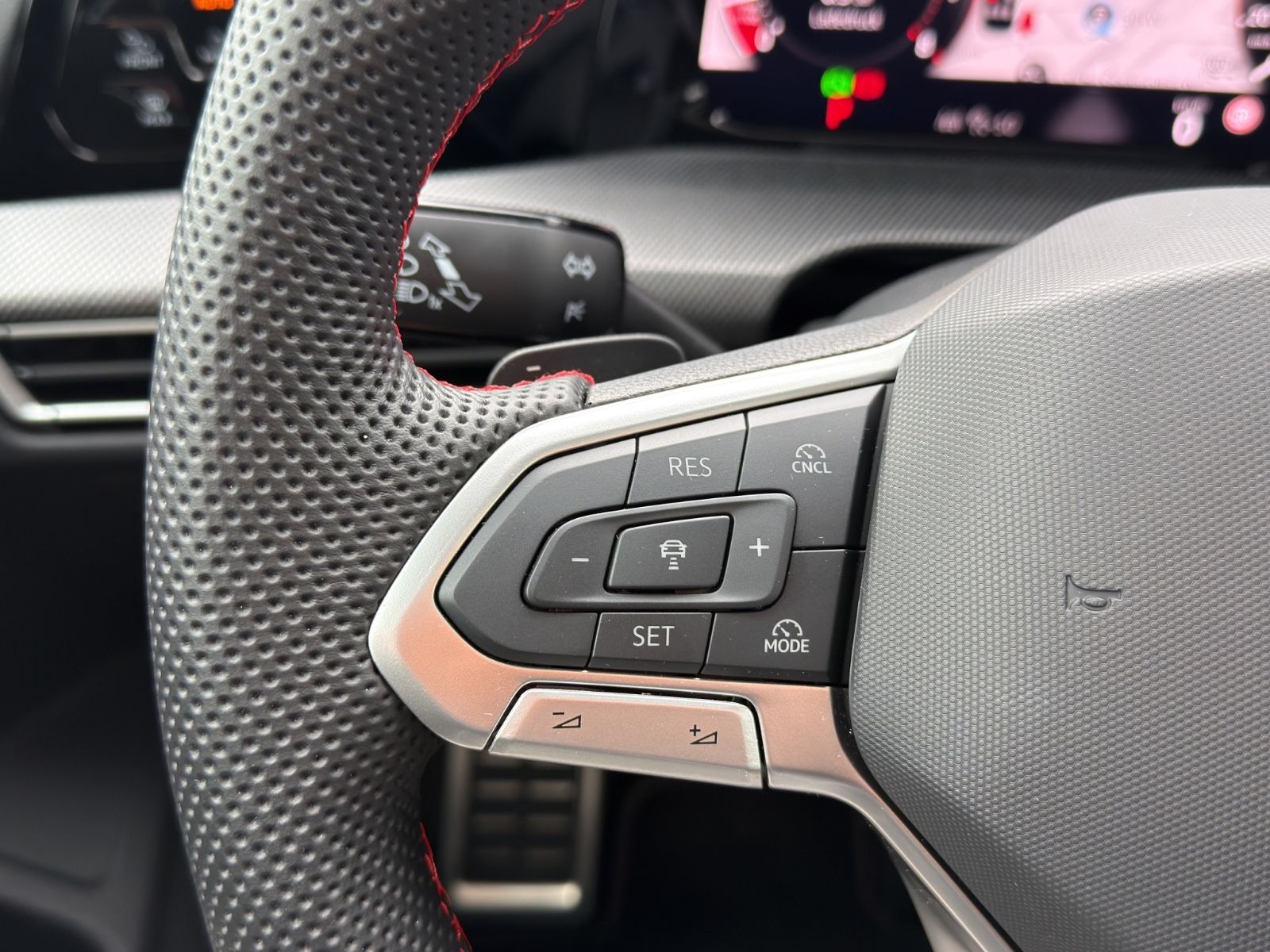 Volkswagen Golf VIII GTI Clubsport *Akrapovic/Panodach/H&K foto 20
