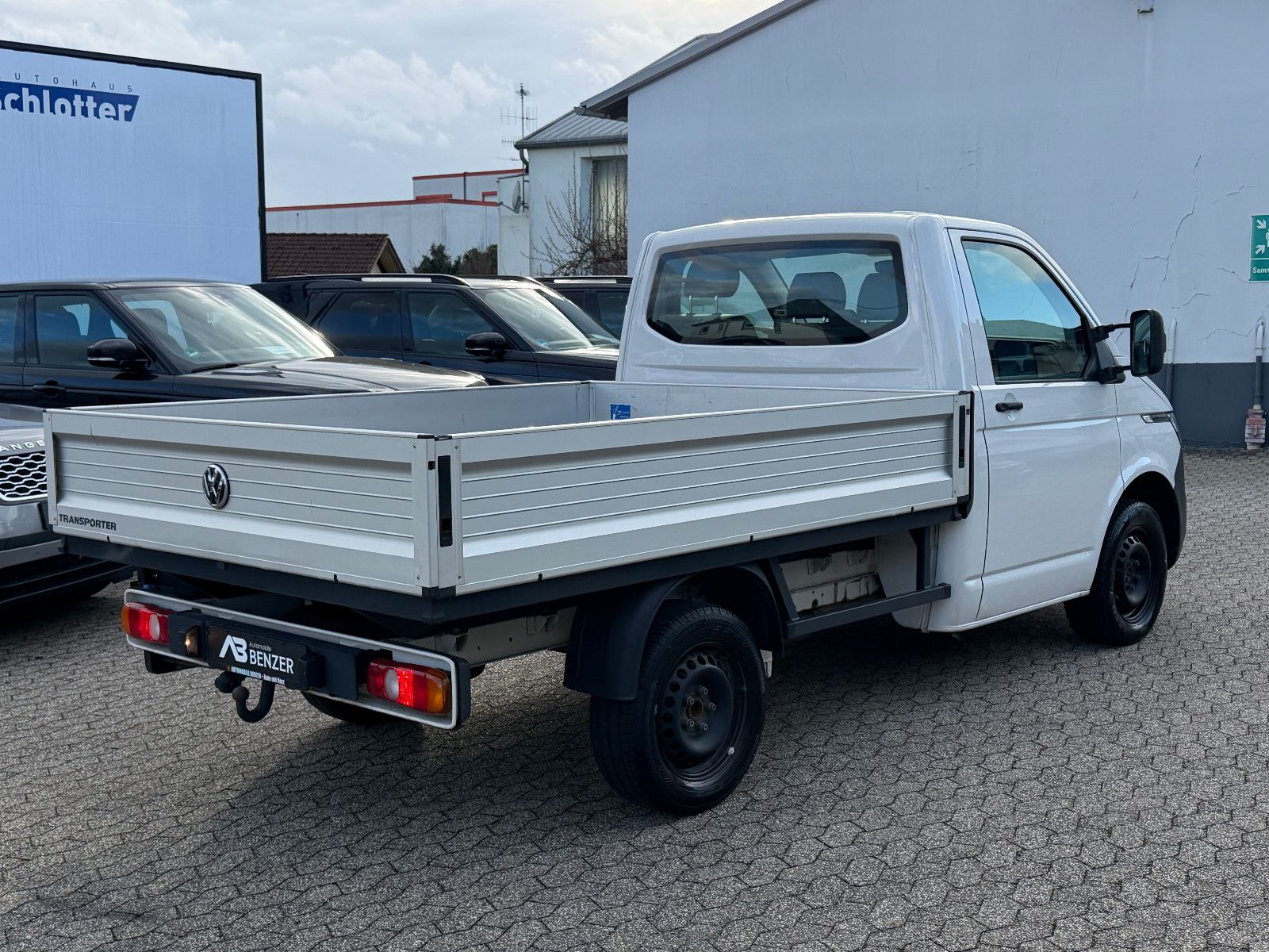 Fahrzeugabbildung Volkswagen T6.1 Transporter Pritsche//APPLE-CAR/NAVI/