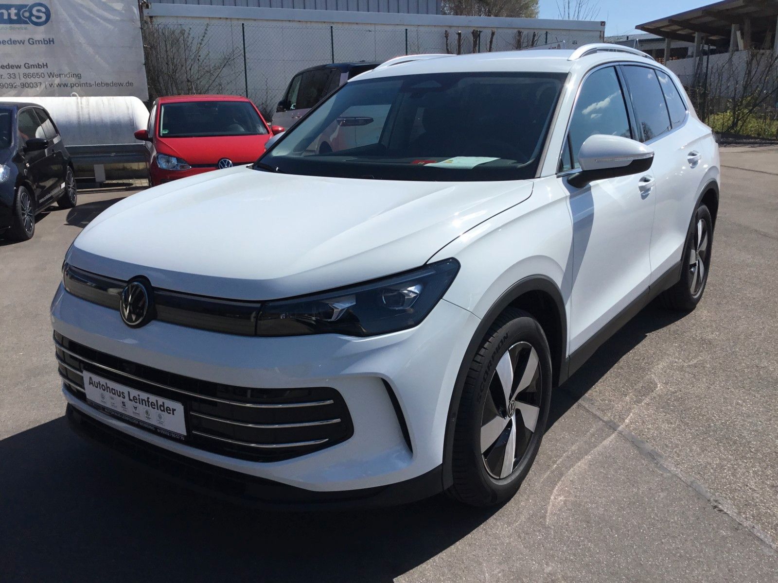 Fahrzeugabbildung Volkswagen Tiguan 1.5 eTSI DSG Elegance+360°+MatrixLED+AHK
