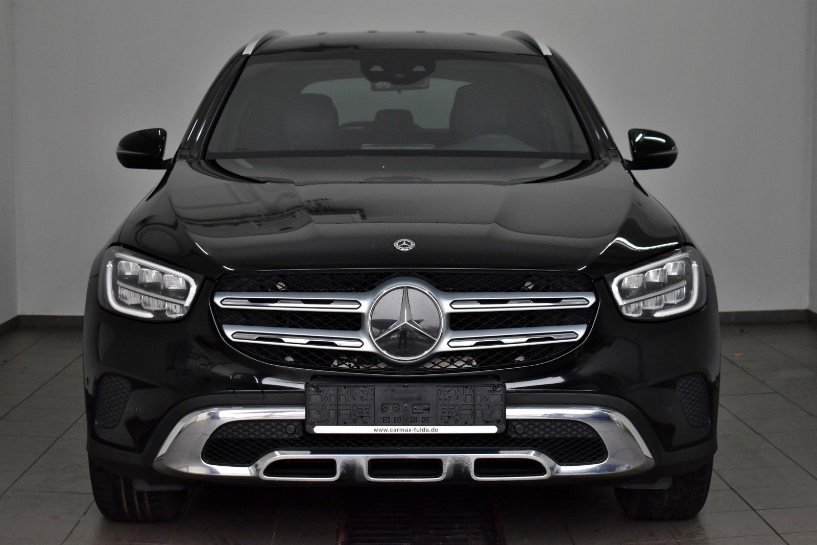 Fahrzeugabbildung Mercedes-Benz GLC 220d 4M  T.Leder,Navi,LED,SH,ParkPaket,SR+WR