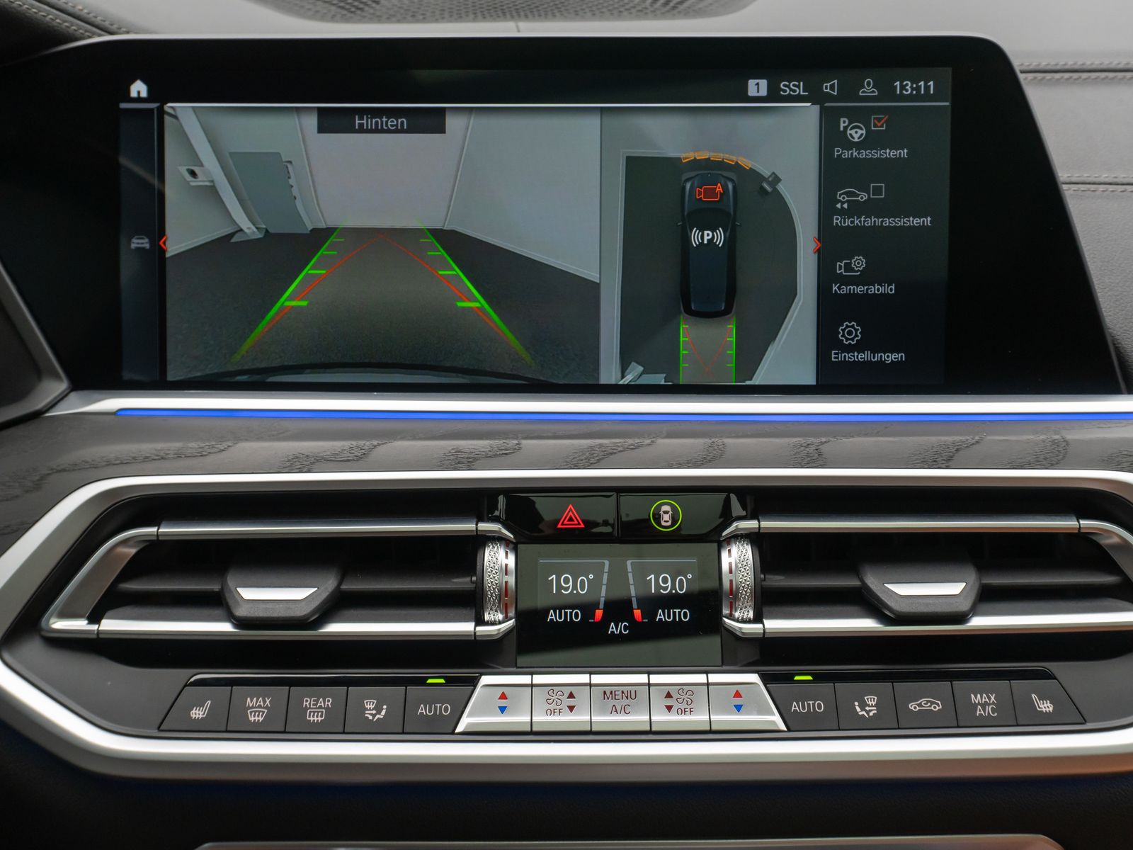 Fahrzeugabbildung BMW X7 xD40d  M Sport 360°Laser DAB Soft-Cl DisplKey