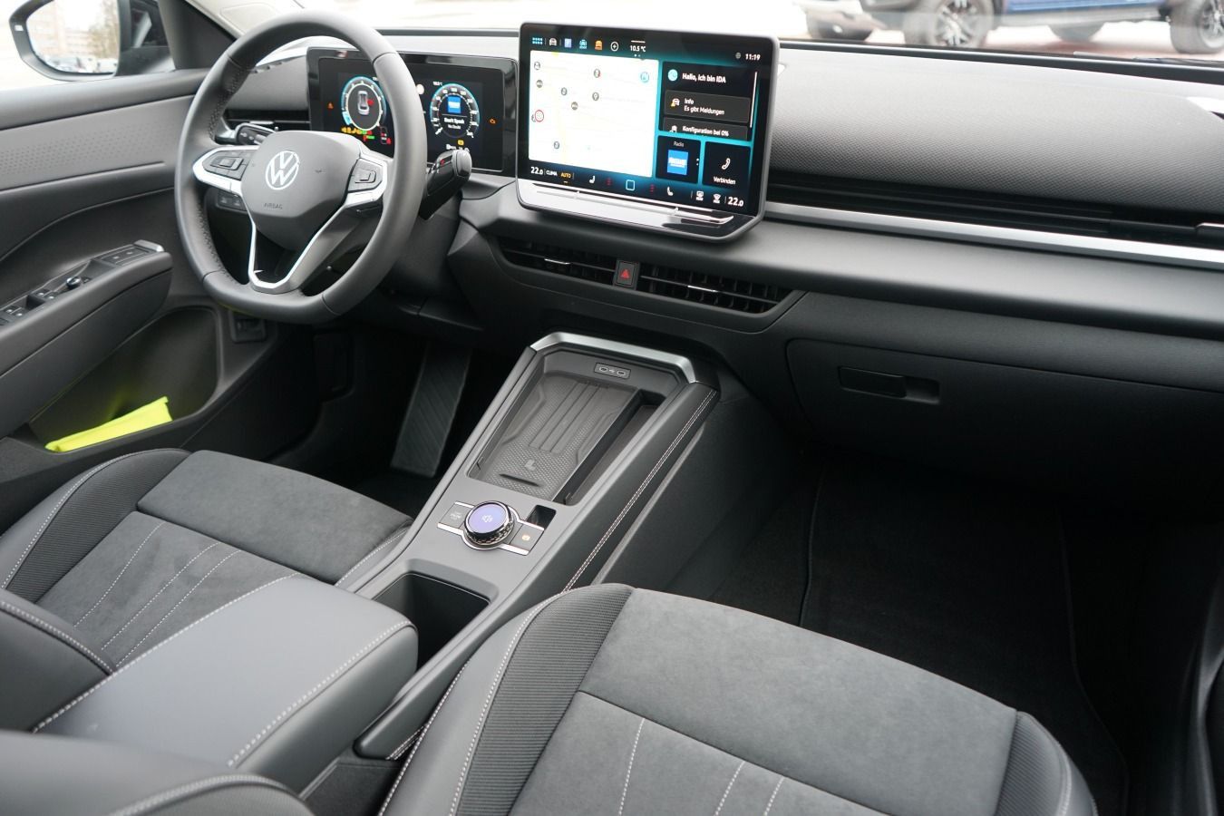 Volkswagen T-Roc - Bild 7