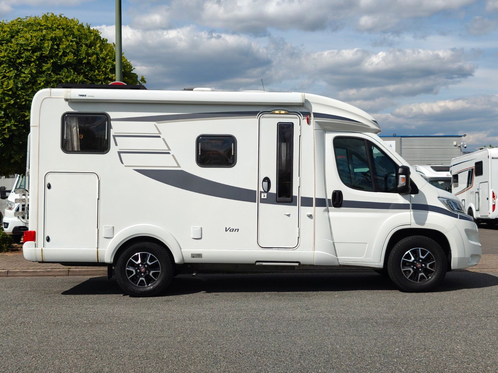 Fahrzeugabbildung HYMER / ERIBA / HYMERCAR Van 374 - Autom. SAT, TV, 2x Solar, DuoControl -