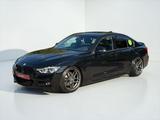 BMW 330i M-PAKET*H&K*LEDER*HUD*LED*TEMPO*KAMERA*STFW - BMW 330 mit Benzin-Antrieb: Limousine, Automatik