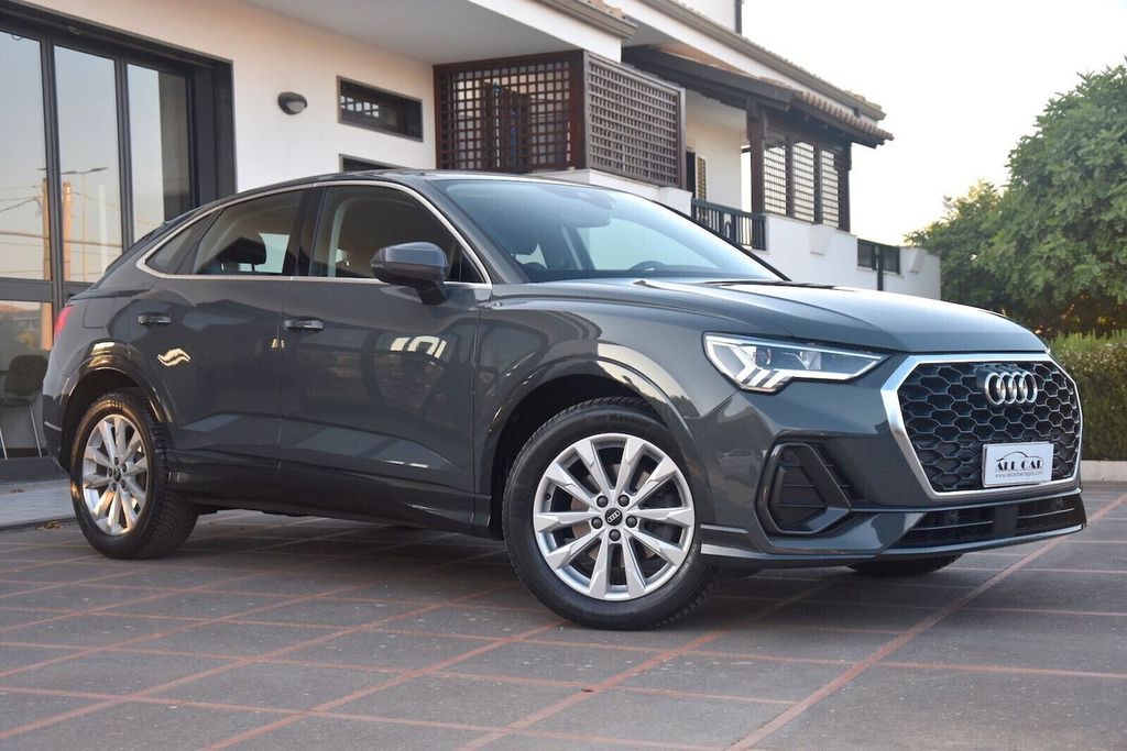 Image of Audi Q3