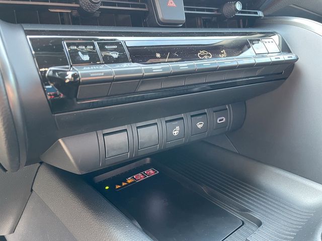 Toyota C-HR 2.0 Plug-In Hybrid Team D *2xPDC*LED*elHKL*