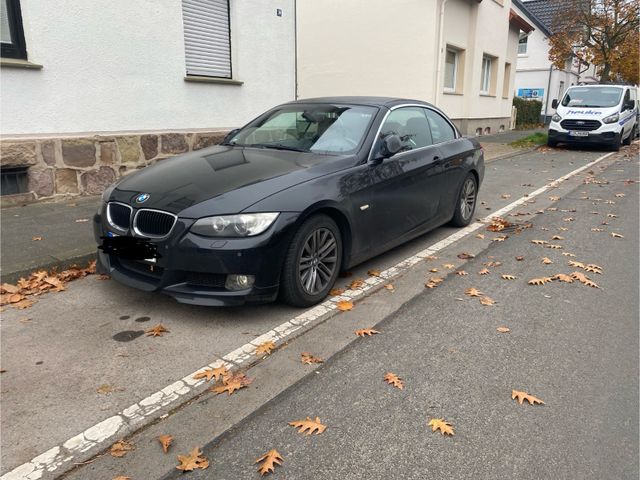 BMW 320i Cabrio -