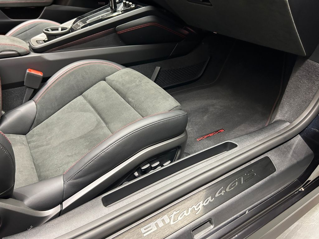Porsche 992 /911 Targa 4 GTS**SPORT DESIGN*RACETEX*XPEL**