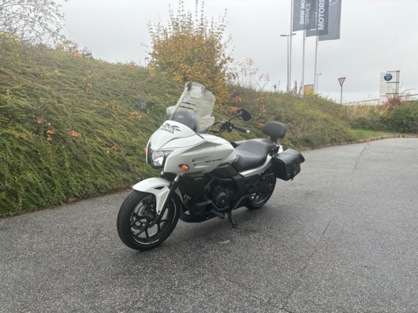 Fahrzeugabbildung Honda CTX 700 D DCT, Koffer, sehr gepflegt, Sissybar
