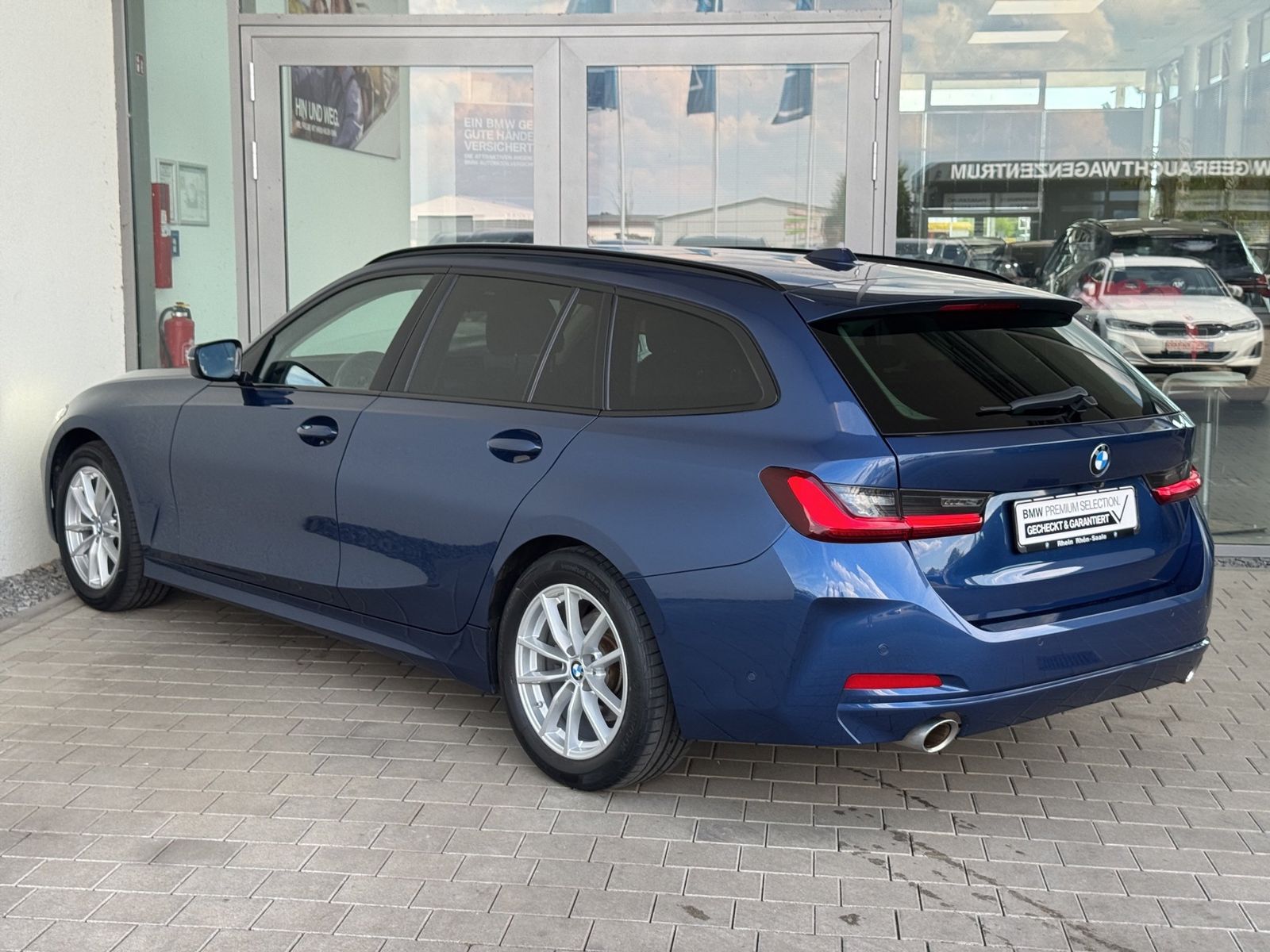 BMW 318i Touring Navi.LED.Hifi.SSGL.Tempo.DriveA.SH foto 4