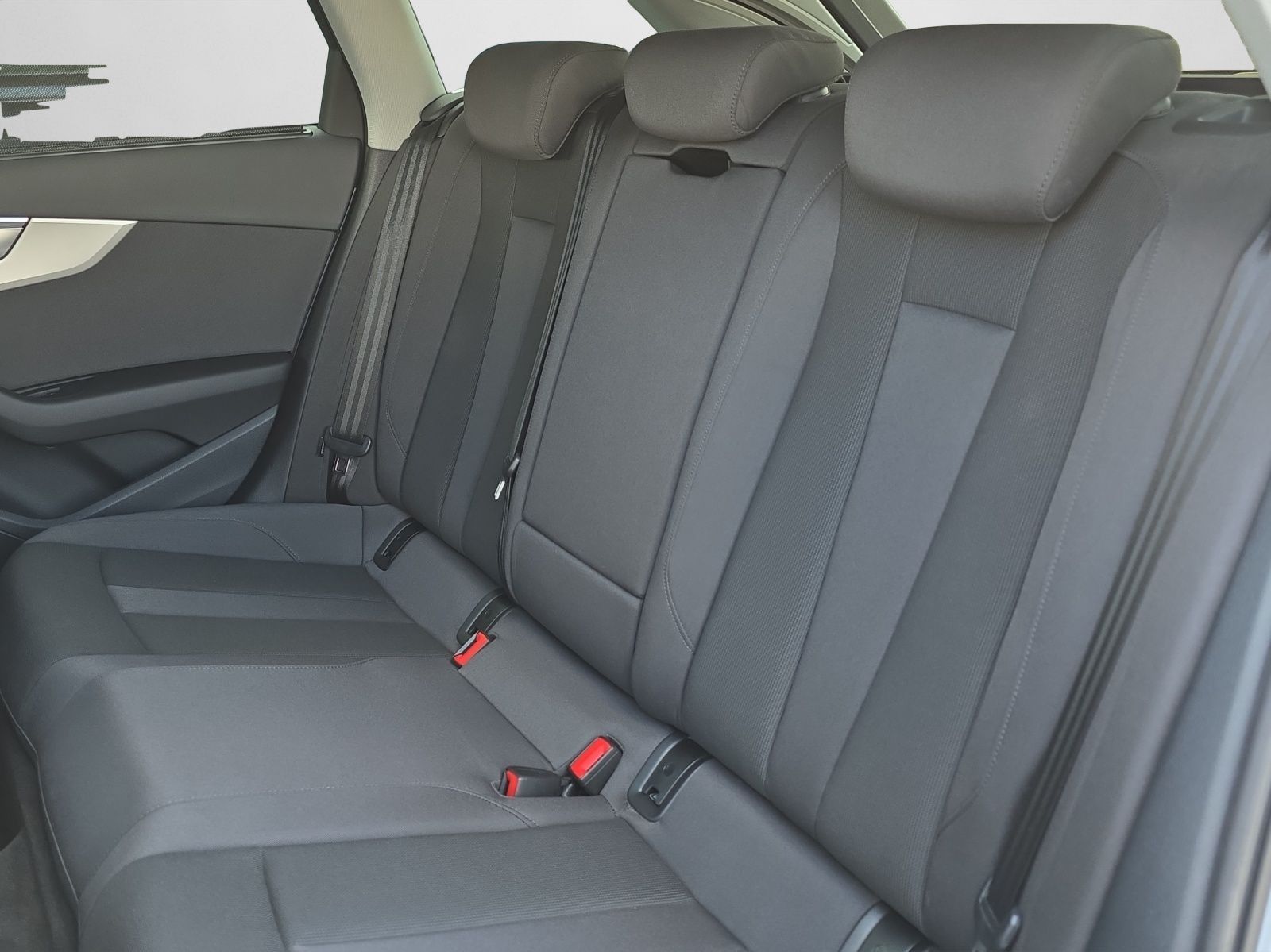 Audi A4 - Bild 14