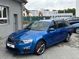 Skoda Octavia Combi RS*DSG*NAVI*PDC*TEMP.* - Skoda Octavia: Blau, RS