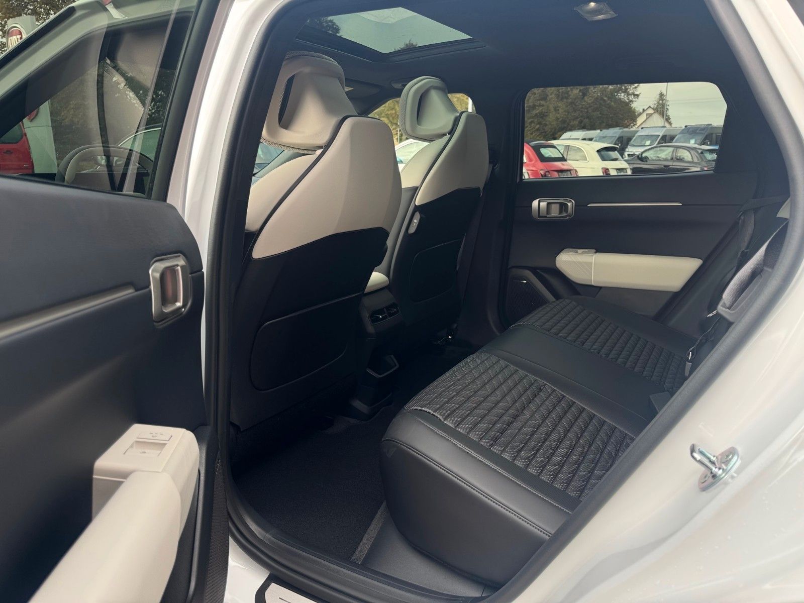 Fahrzeugabbildung Kia EV4 81 kWh GT-Line 204PS P9 P10 P11 P12