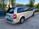 Chrysler Grand Voyager Touring 2.8 CRD Autom. Touring PDC - Chrysler Grand Voyager in Stuttgart