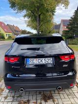Jaguar F-Pace 30d AWD Portfolio Automatik Portfolio - Jaguar F-Pace in Essen