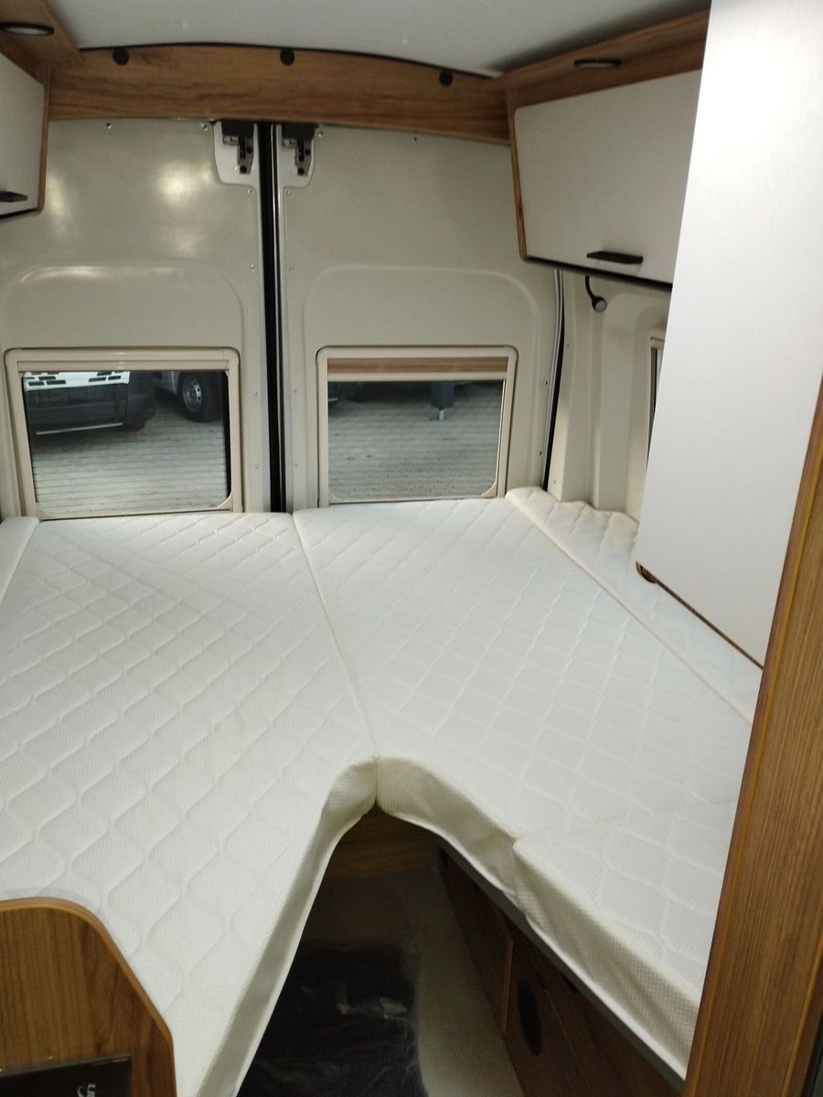 Fahrzeugabbildung Karmann Dexter 4x4 DE 570 AW Allrad 4x4, RFK, AHK