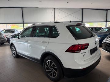 Volkswagen Tiguan - 8