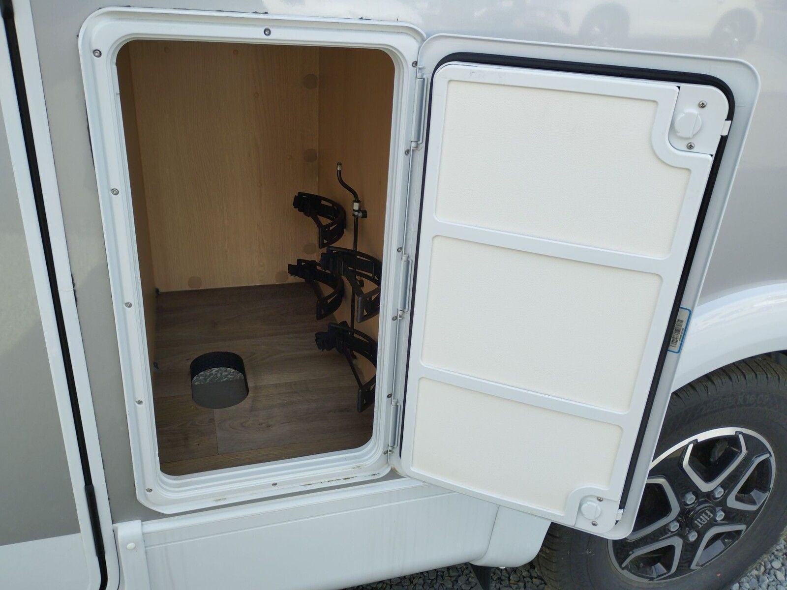 Fahrzeugabbildung Sunlight Adventure I 68 180PS,Aut.Combi6E,4,4