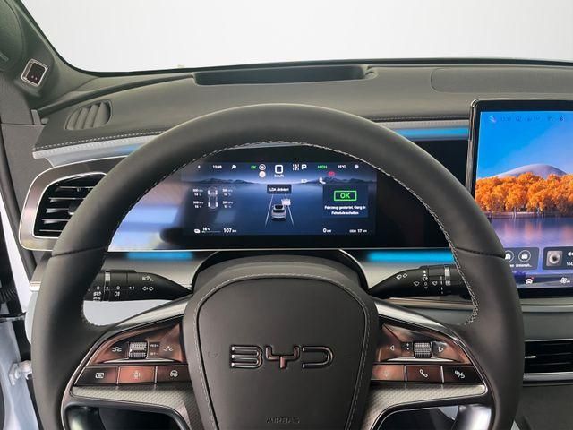 BYD SEALION 7