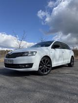 Skoda Rapid Pano TÜV Neu 8x Alu - Skoda Rapid in Dresden