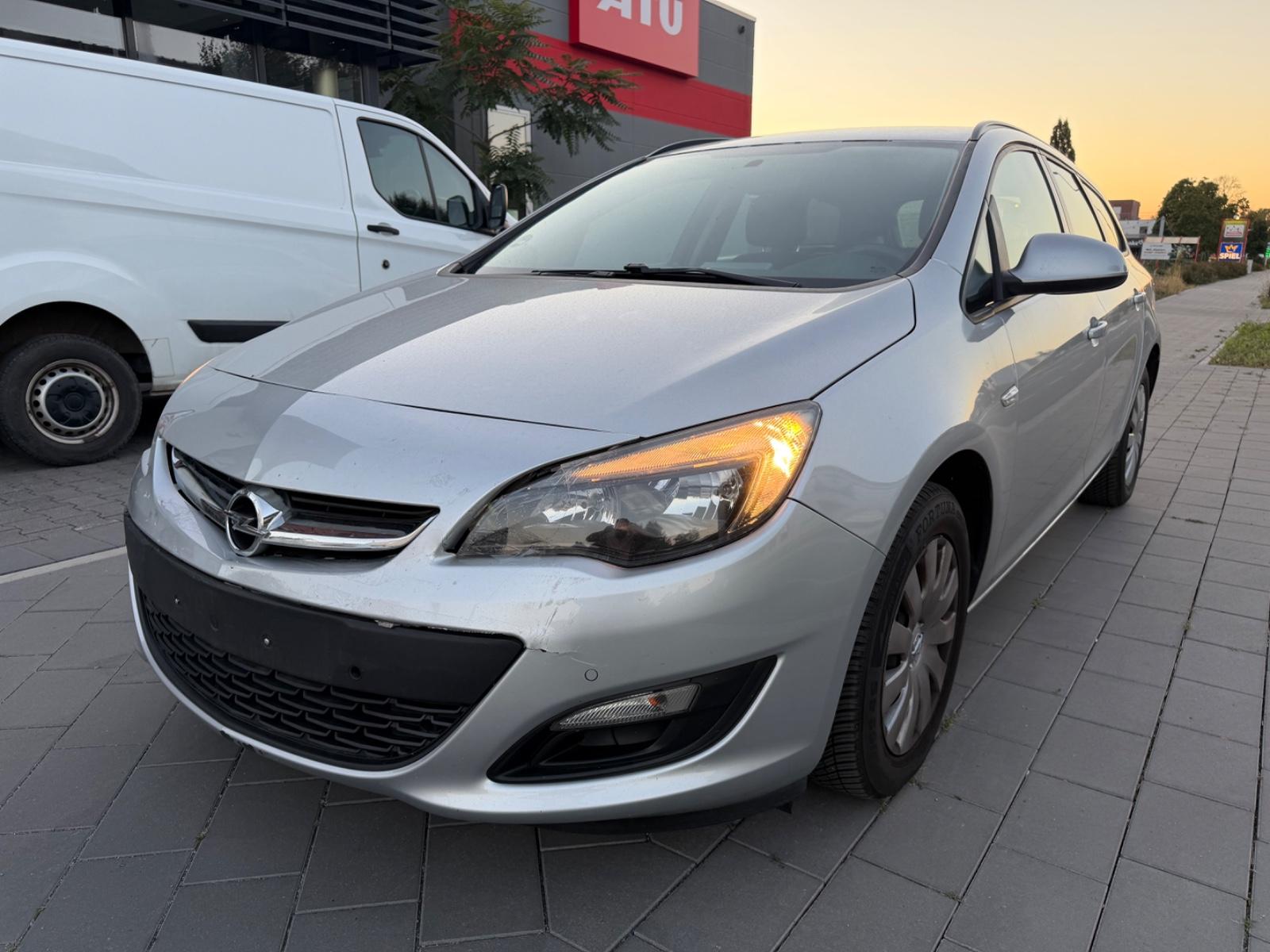 Opel Astra 2015 — photo 6