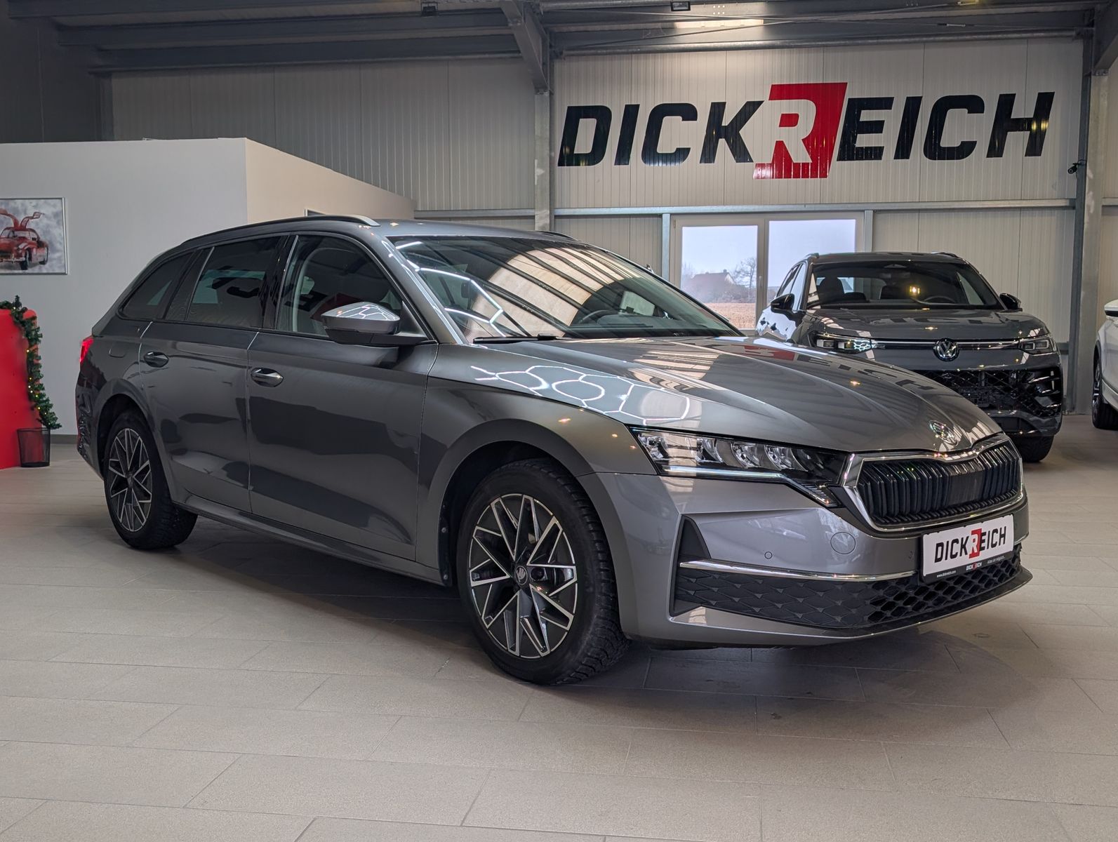 Fahrzeugabbildung SKODA Octavia 1.5 TSI mHEV DSG ACC Style-Paket AHK 17"